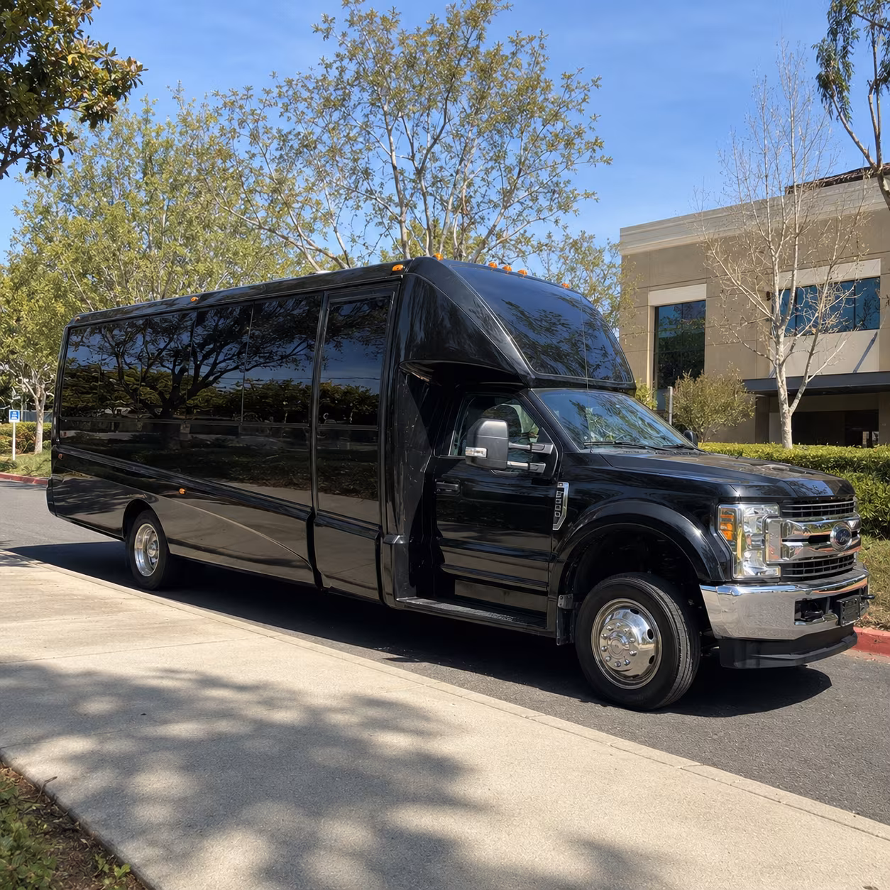 18 Passenger Party Bus